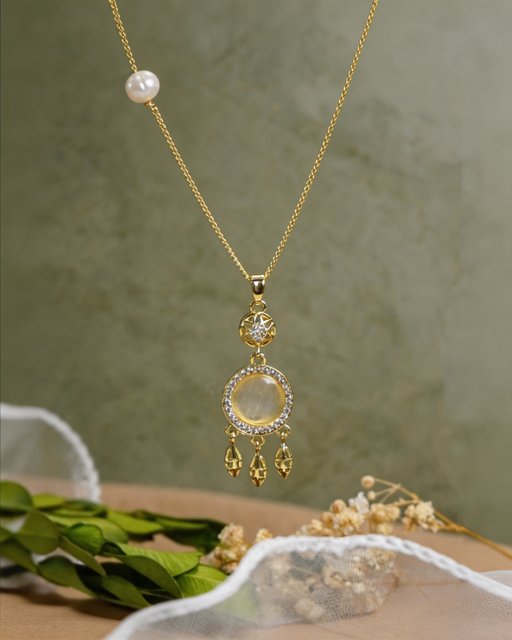 Cat's Eye Dreamcatcher Floral Necklace