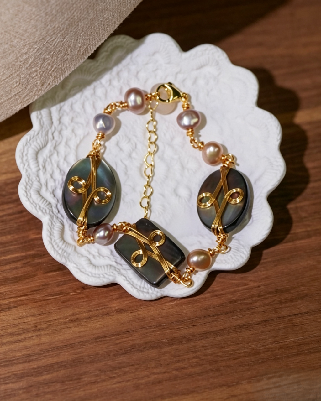 Timeless Iridescent Mother‑of‑Pearl Jewelry Set
