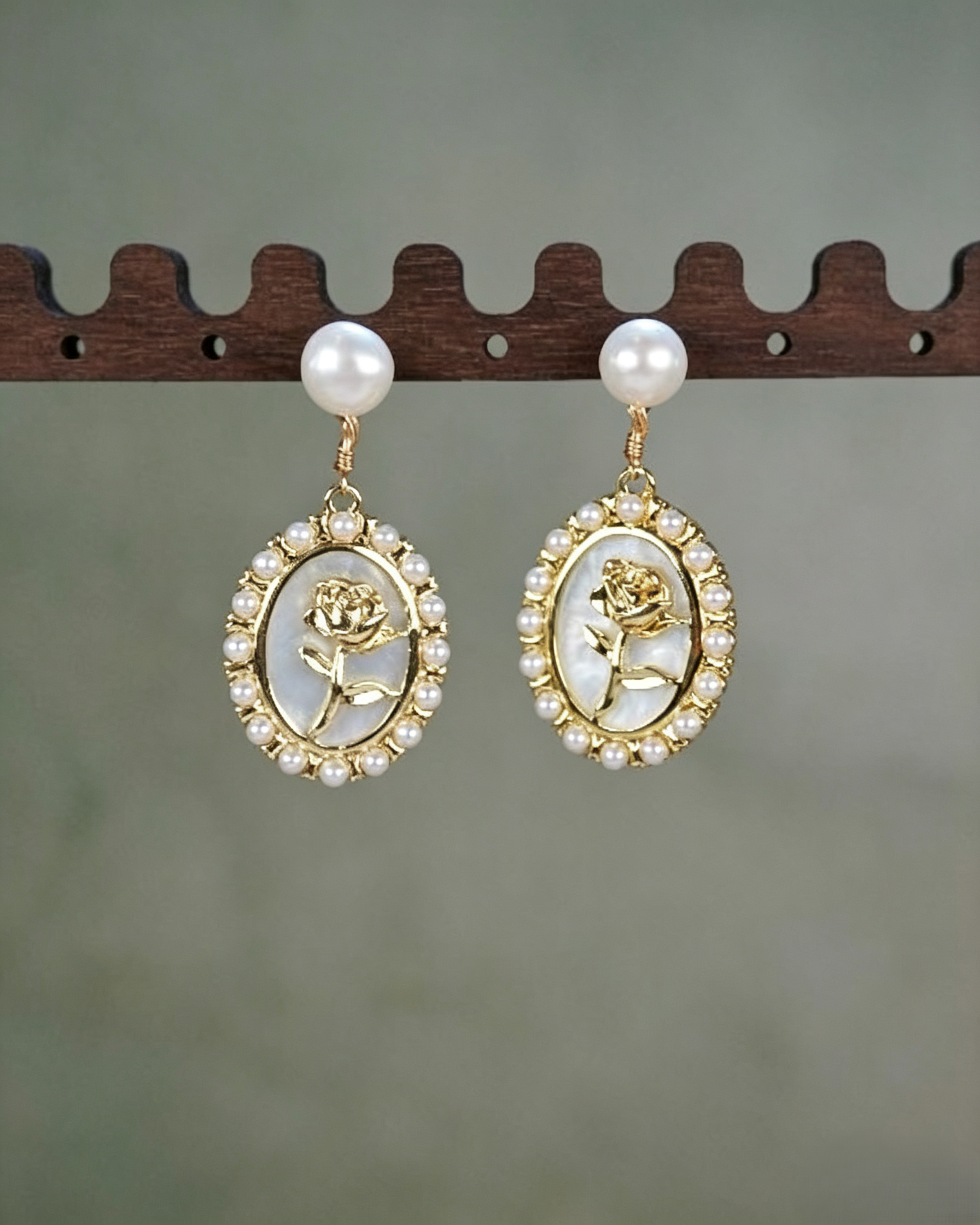 Baroque Pearl Rose Mother-of-Pearl Jewelry Set