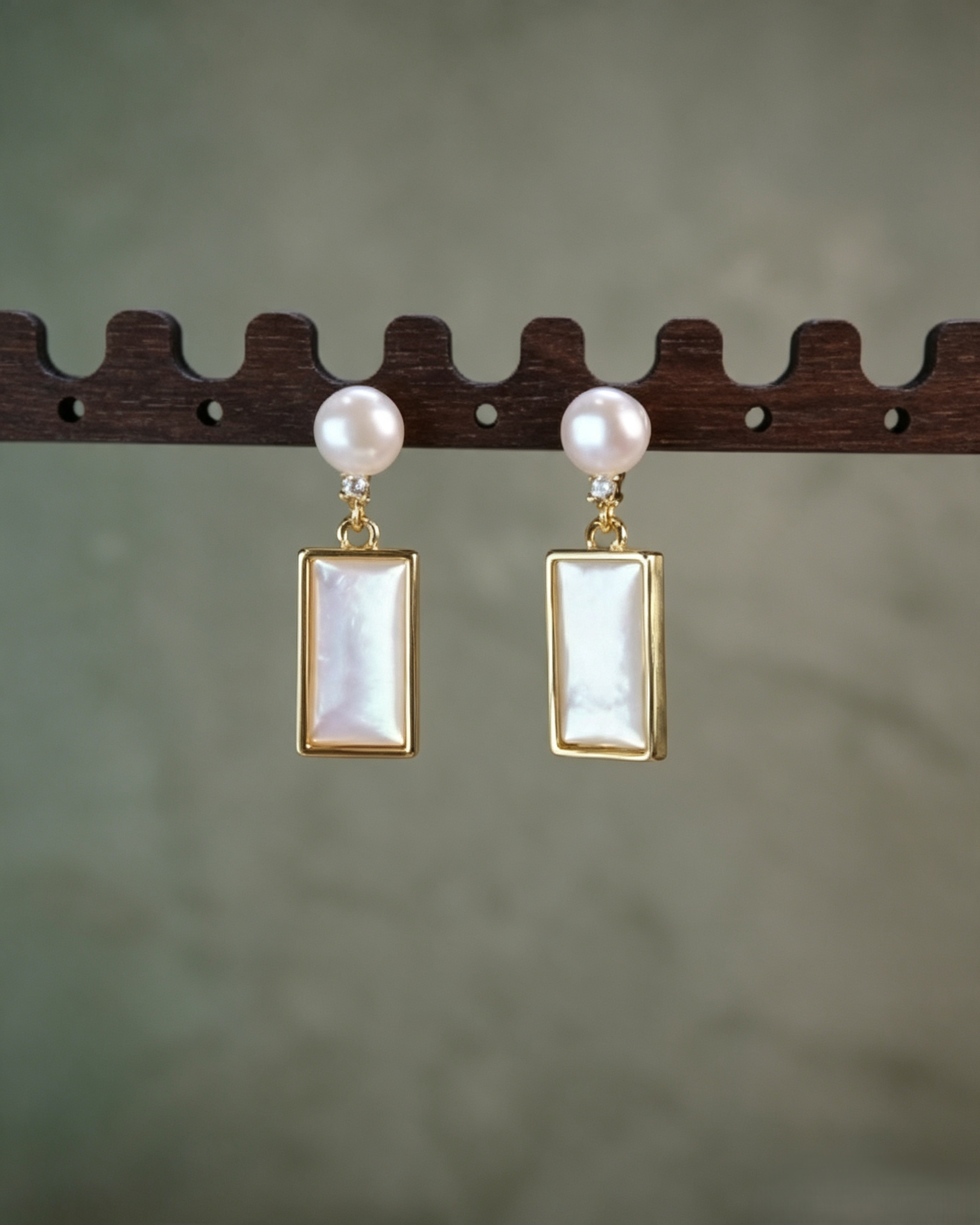 Minimalist Pearl & Mother-of-Pearl Drop Earrings